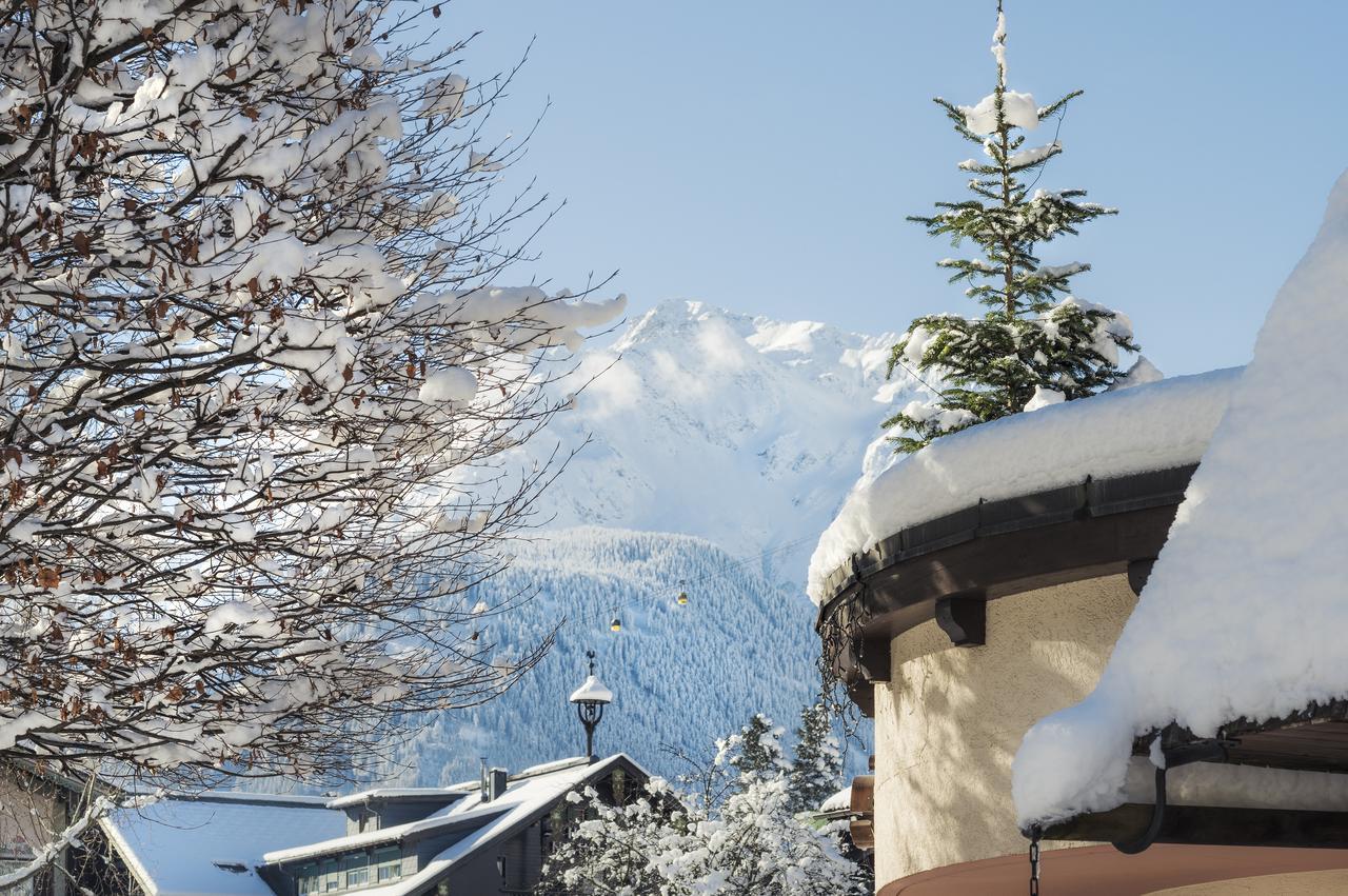Hotel Alpenhof Kristall Mayrhofen Esterno foto