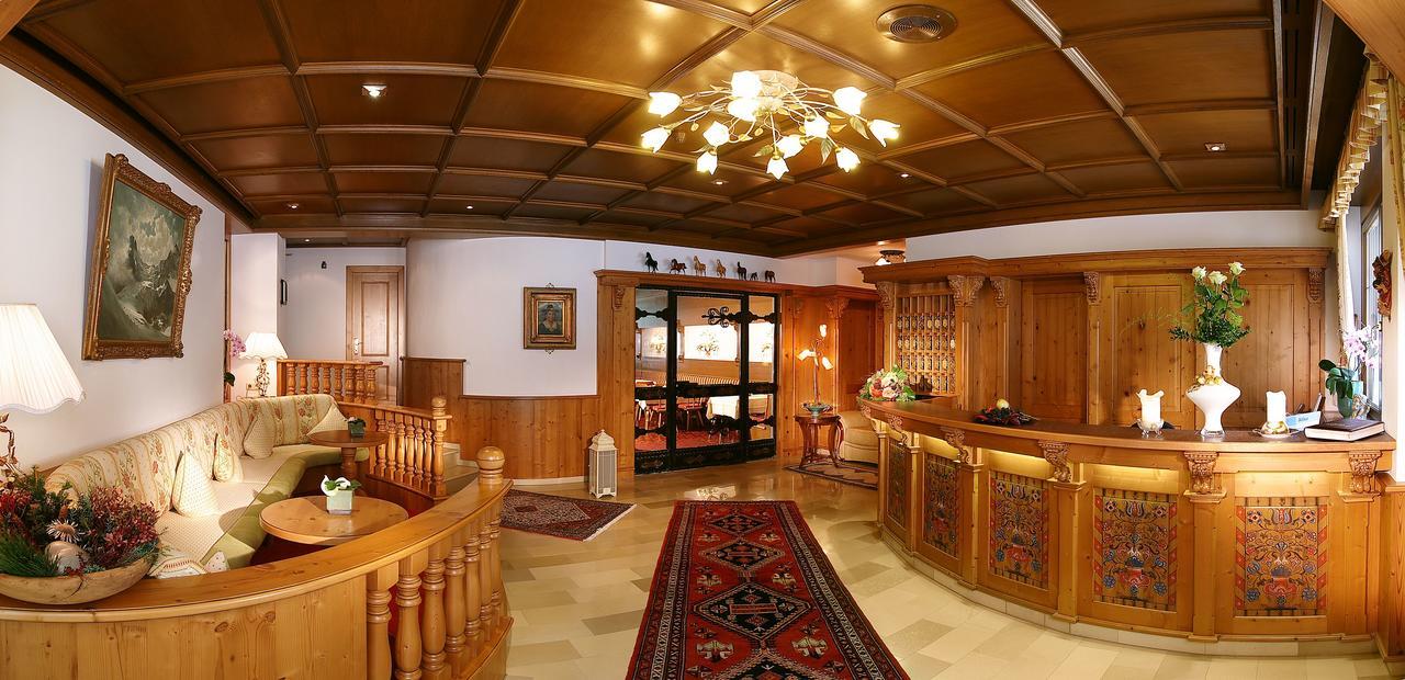 Hotel Alpenhof Kristall Mayrhofen Esterno foto