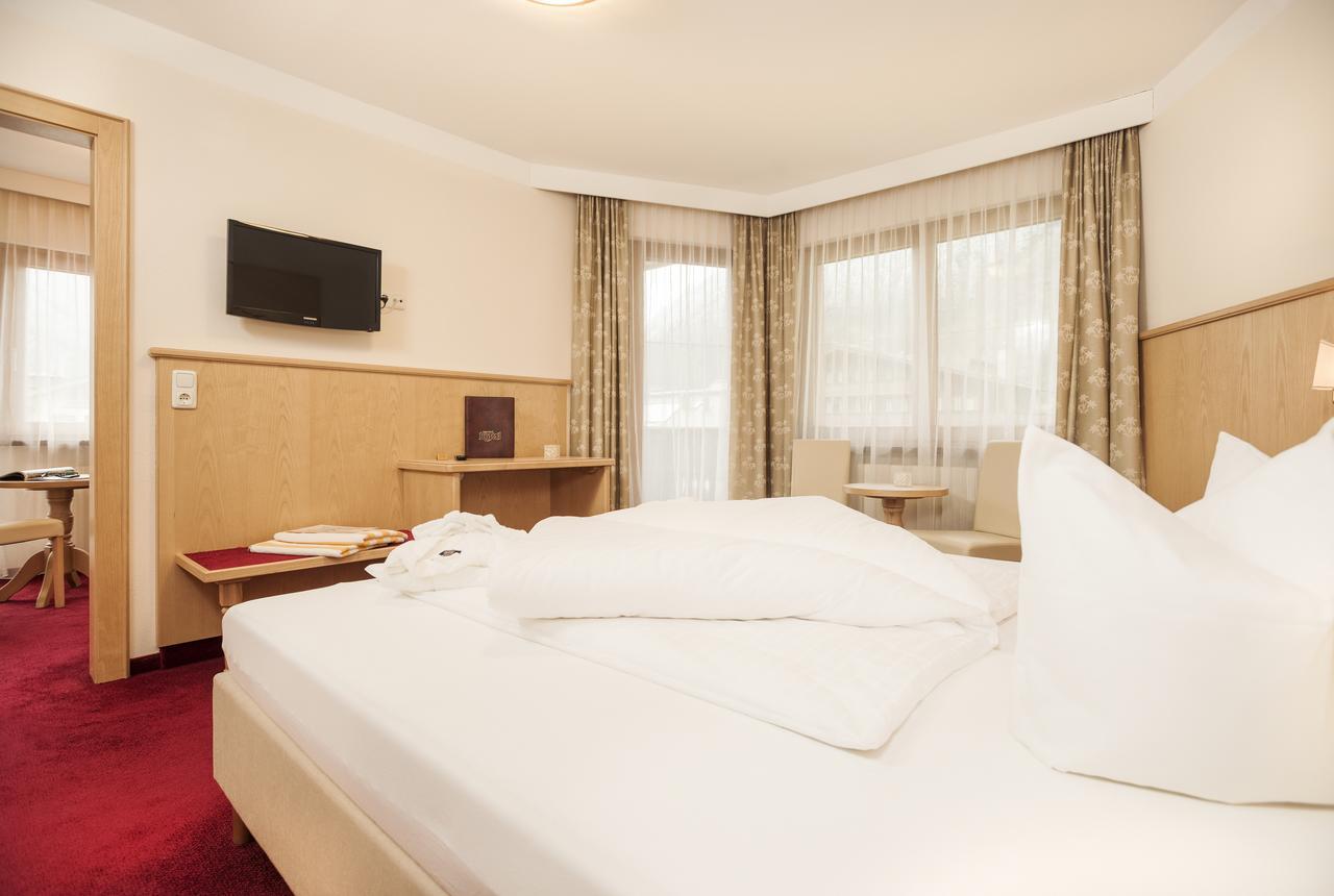 Hotel Alpenhof Kristall Mayrhofen Esterno foto