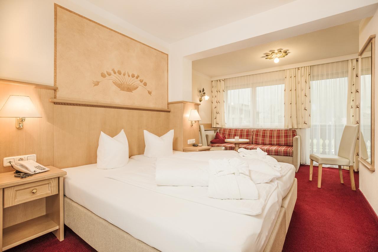 Hotel Alpenhof Kristall Mayrhofen Esterno foto
