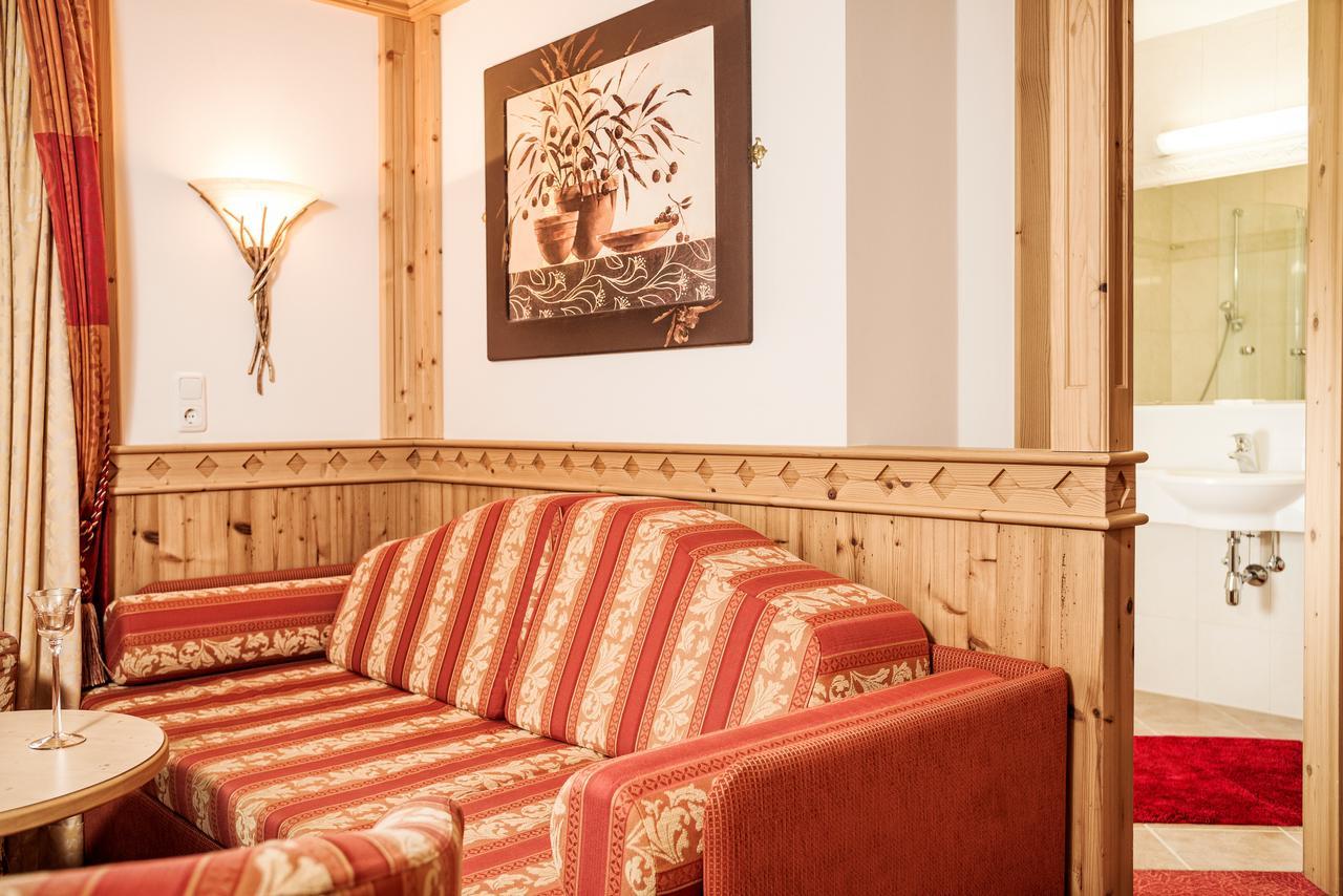 Hotel Alpenhof Kristall Mayrhofen Esterno foto